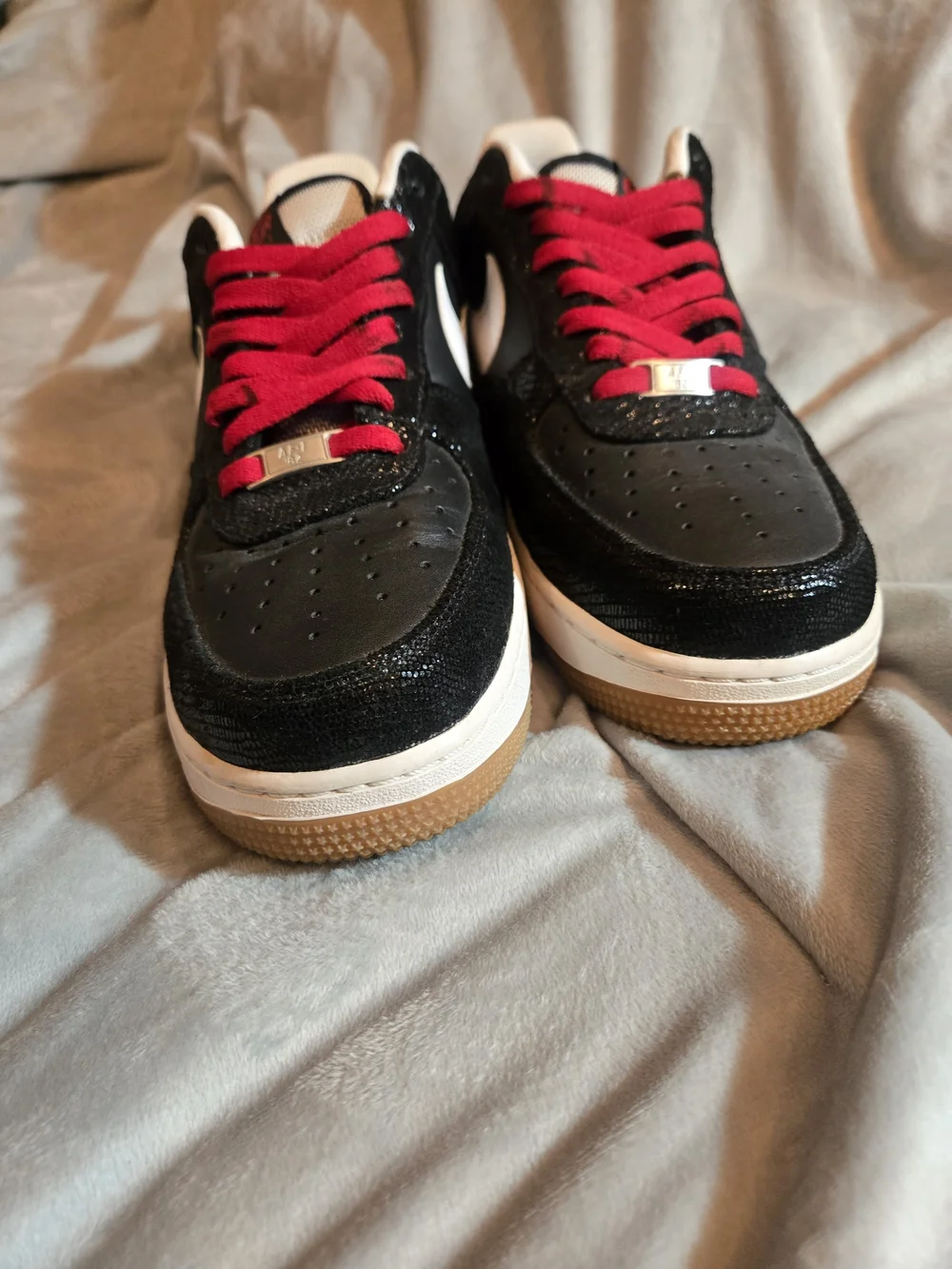 Nike Air Force 1 Low Black with Red Laces